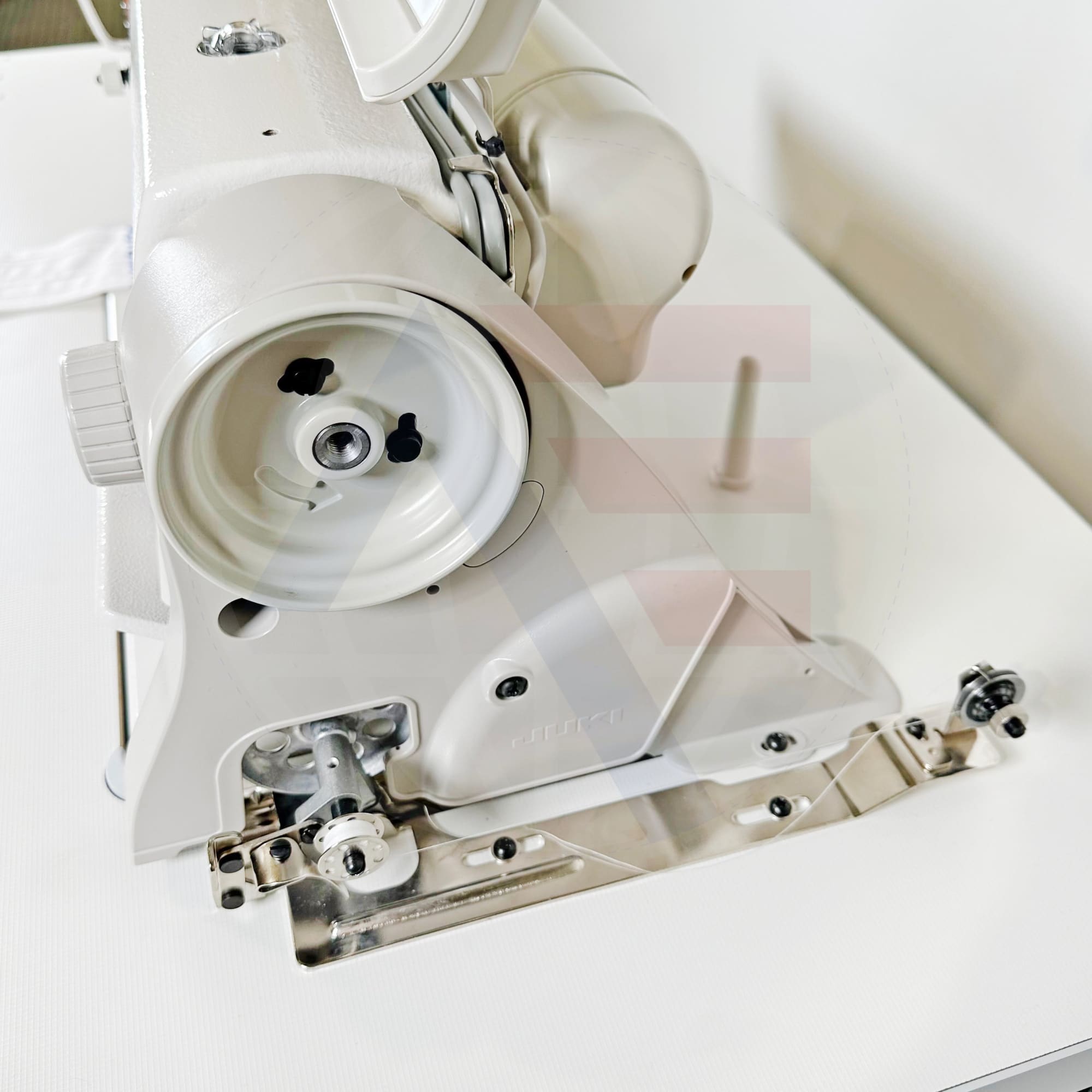 Juki Ddl-8700-7 1-Needle Lockstitch Machine With Automatic Functions Sewing Machines