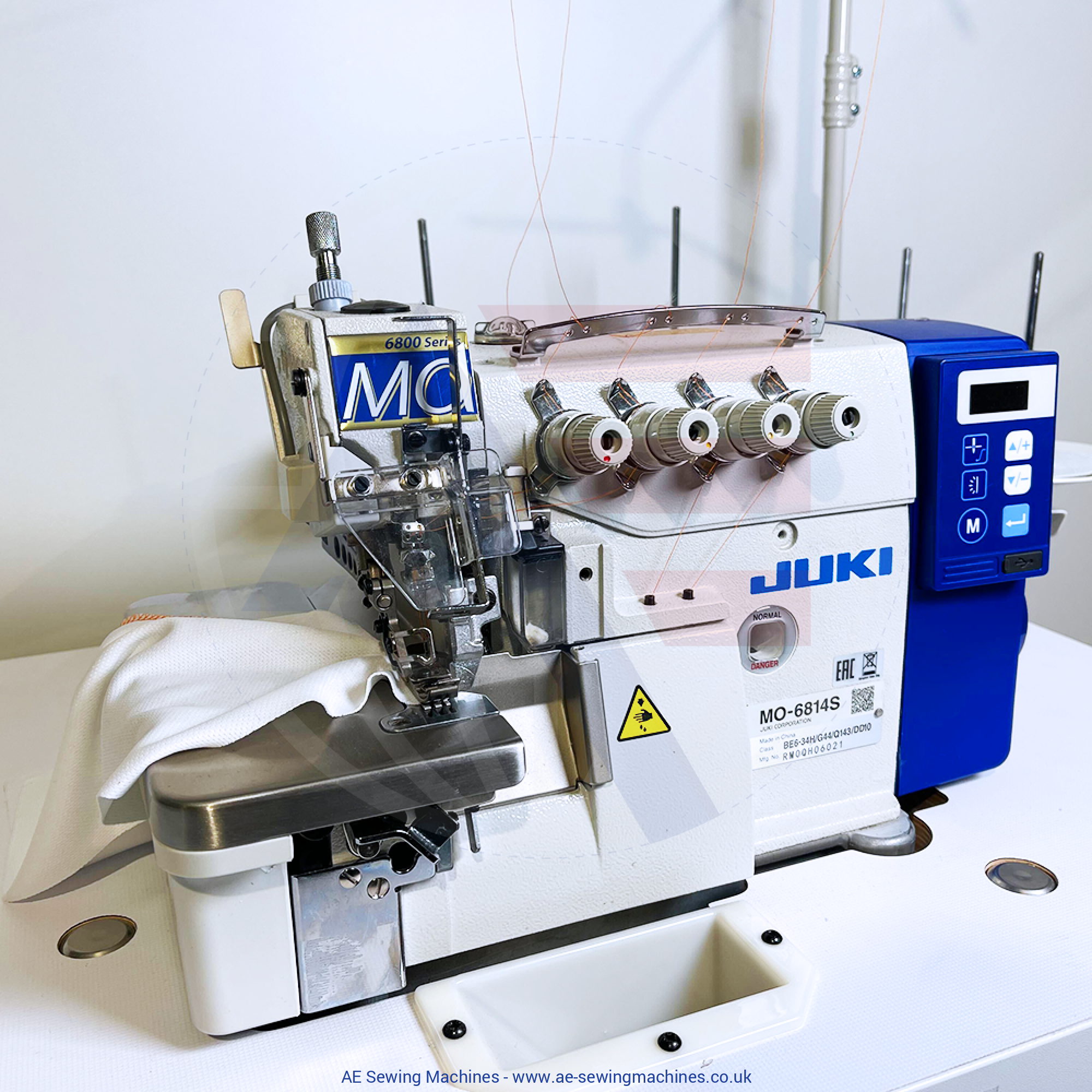 Juki Mo-6814S/Dd10 4-Thread Overlock Machine Sewing Machines